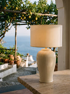 #shade:creme #form:trommel