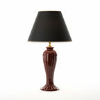 Lunatre Eleganza Bordeaux – handgefertigte Tischlampe aus Italien #color:bordeaux #shade:schwarz
