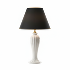 Lunatre Eleganza Vaniglia – handgefertigte Tischlampe aus Italien #color:vaniglia #shade:schwarz